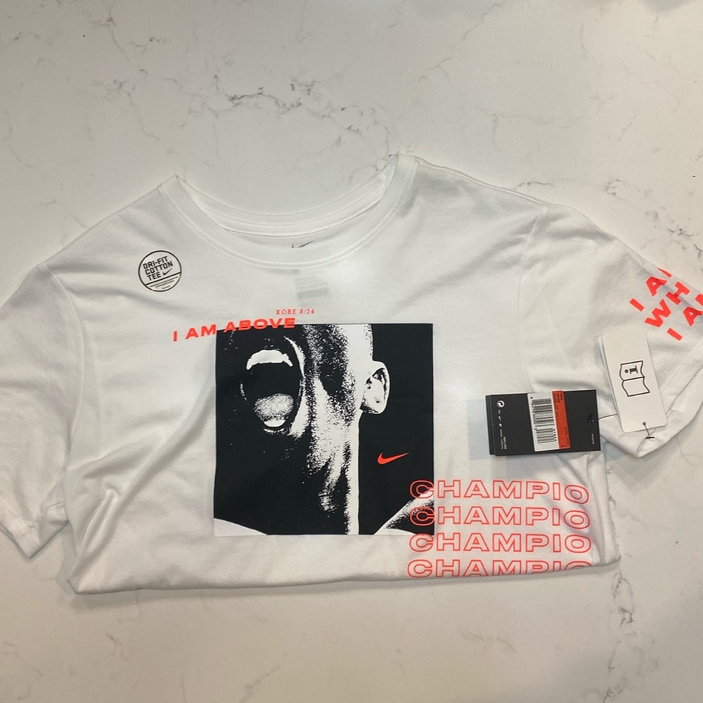 Nike dri-fit Kobe T-shirt large